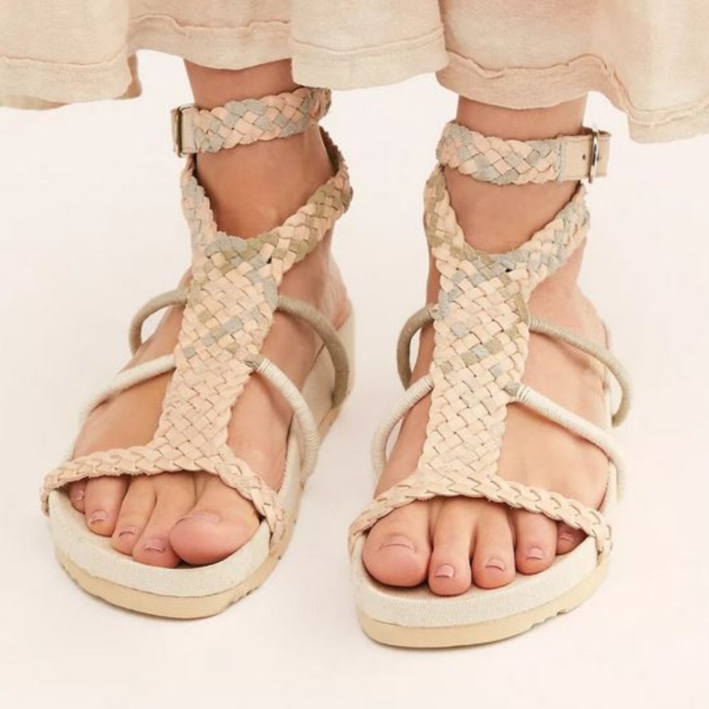 NWOT/B FP Denali Woven Footbed Sandals